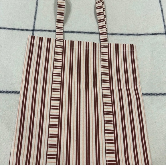 Brand New Sézane Striped Tote Bag Limited Edition in Burgundy - Picture 3 of 3